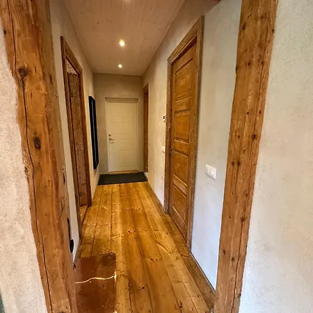 Magical Two Bedroom In 아파트 *