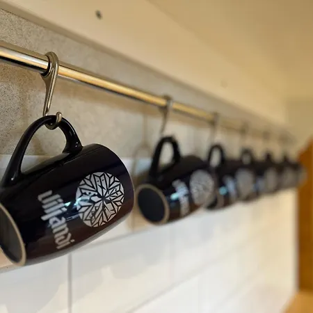 Magical Two Bedroom In 아파트